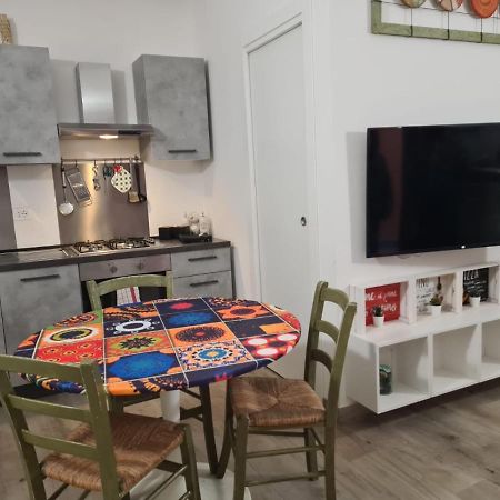Lc Guest House 比萨 外观 照片